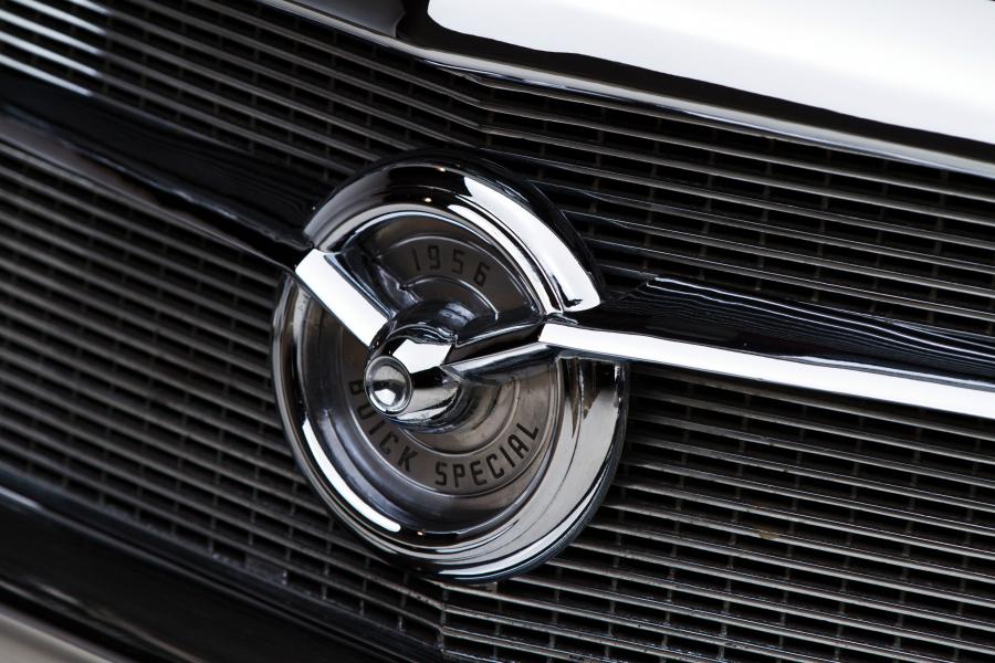  Buick Special Convertible 1956 года  (фото 8 из 15)